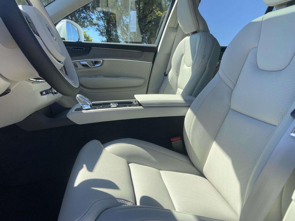 new 2026 Volvo XC90 car, priced at $70,155