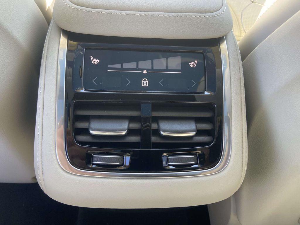 new 2026 Volvo XC90 car, priced at $70,155