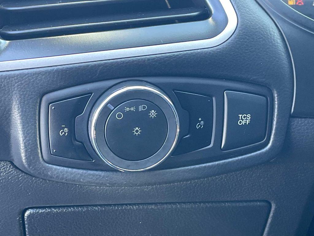 used 2024 Ford Edge car, priced at $22,499