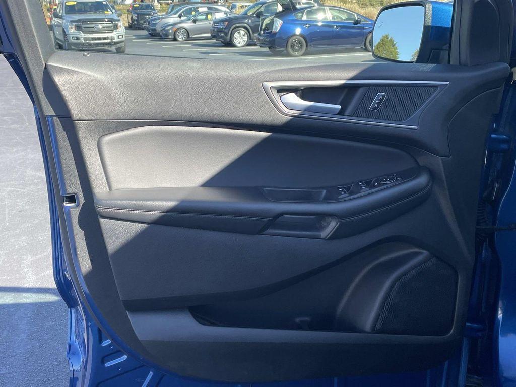 used 2024 Ford Edge car, priced at $22,499