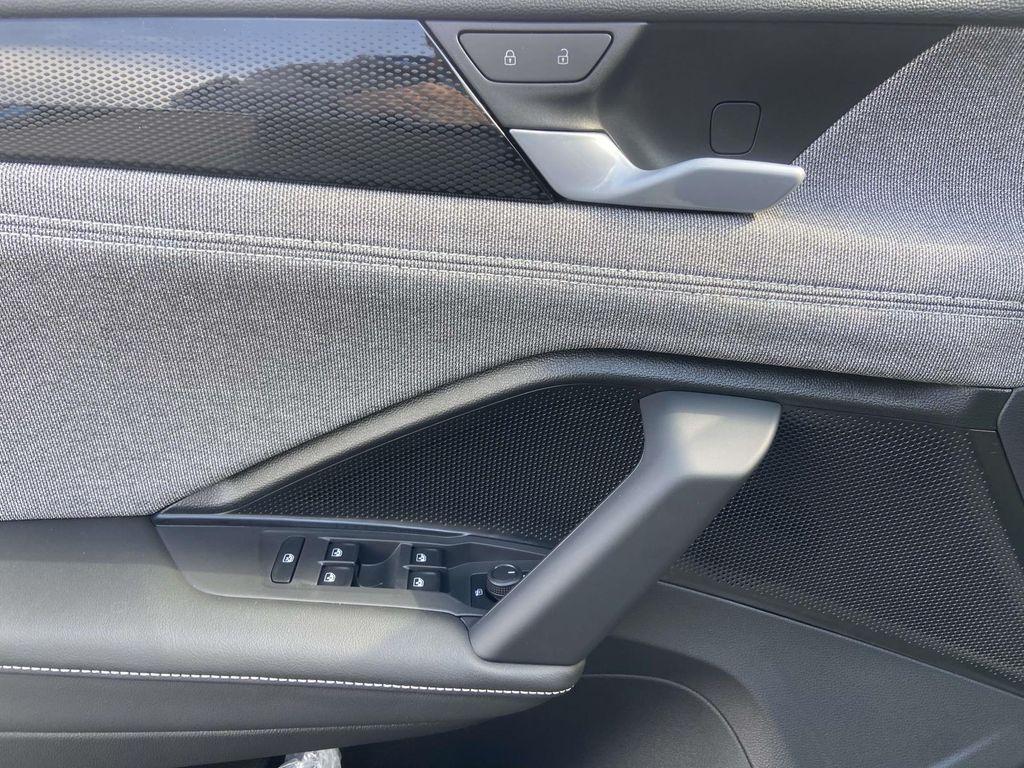 new 2026 Volkswagen Tiguan car, priced at $31,537