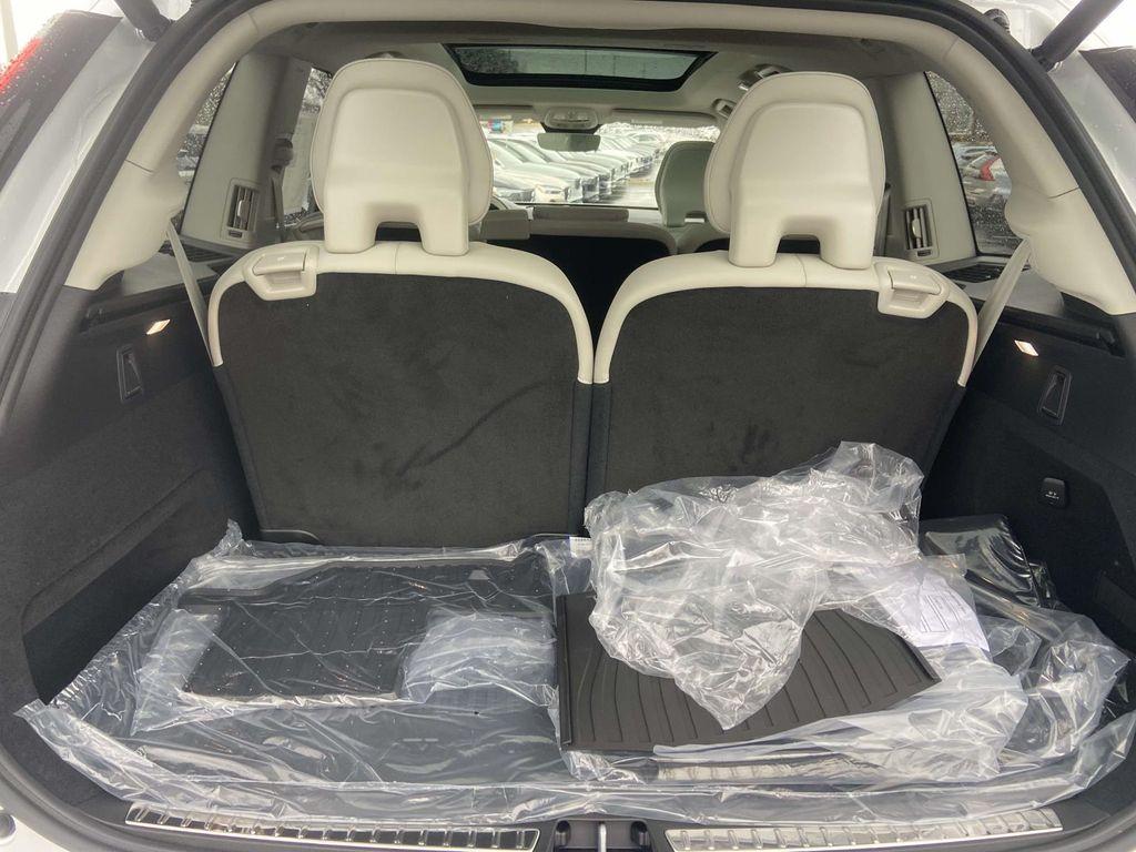 new 2026 Volvo XC90 car, priced at $72,155
