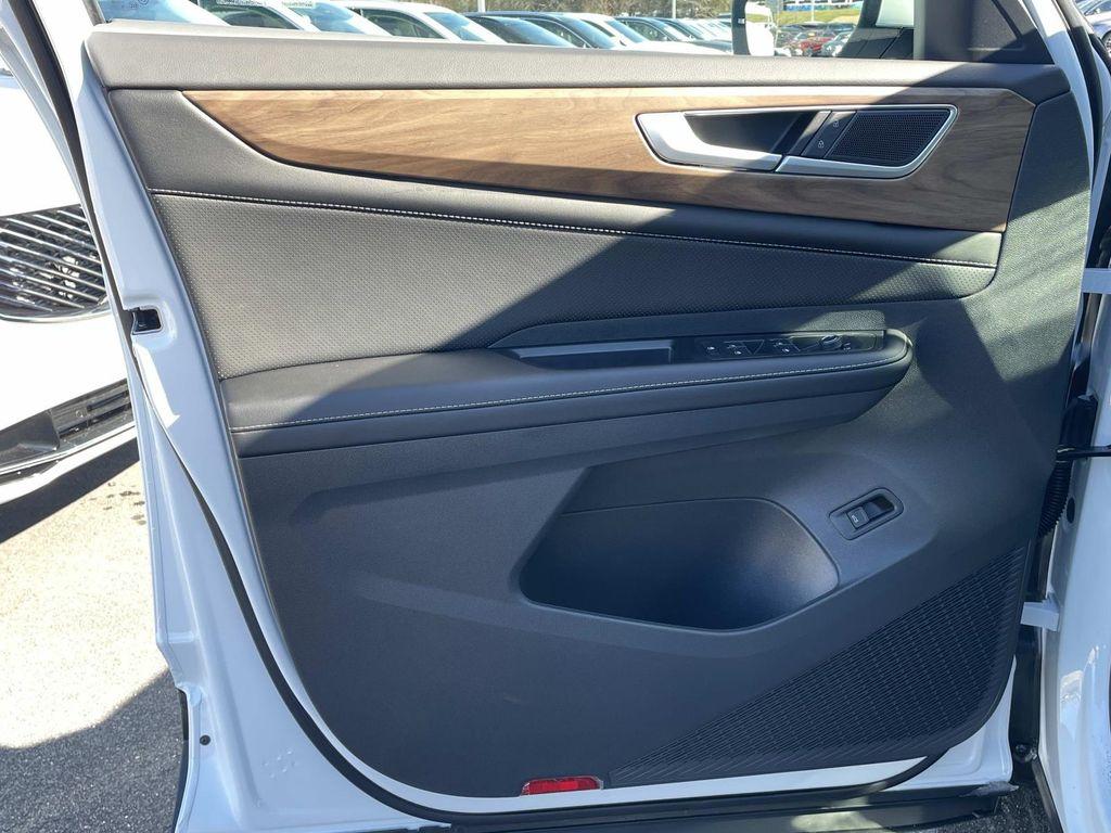 new 2026 Volkswagen Atlas car, priced at $49,043