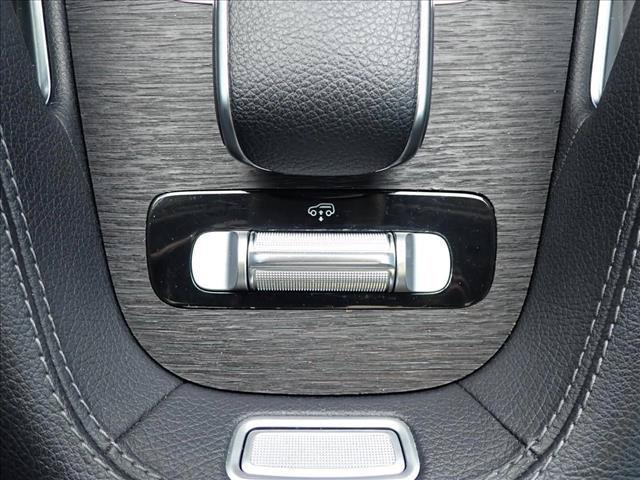 used 2020 Mercedes-Benz GLE 580 car, priced at $40,599