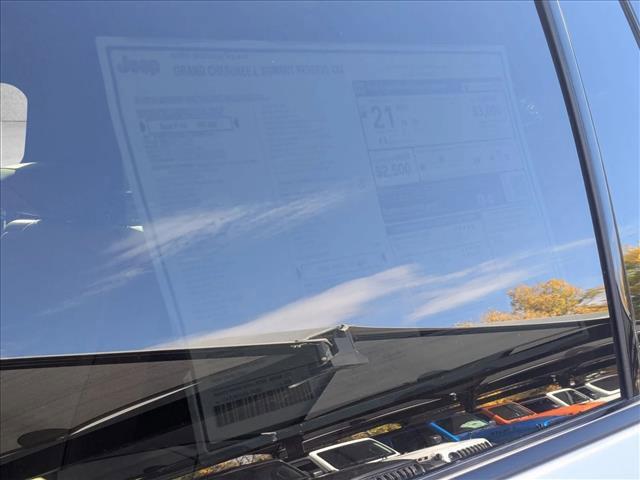 new 2025 Jeep Grand Cherokee L car, priced at $59,991