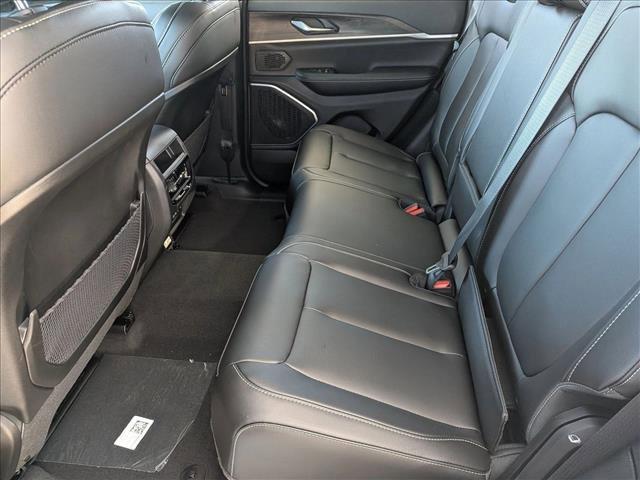 new 2026 Jeep Grand Cherokee car, priced at $52,004