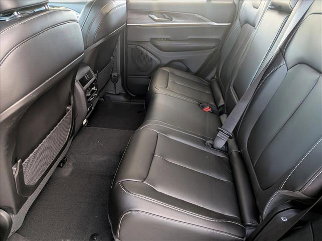 new 2025 Jeep Grand Cherokee car, priced at $47,241