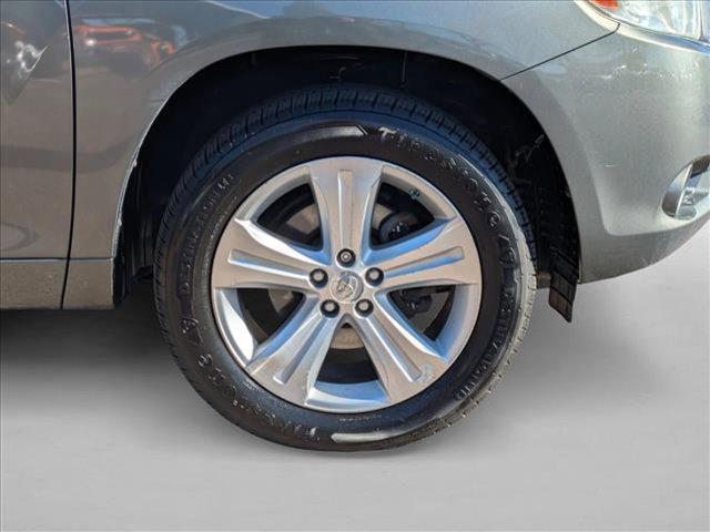 used 2008 Toyota Highlander car, priced at $8,931