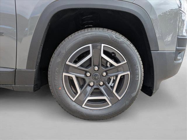 new 2026 Jeep Cherokee car, priced at $38,998