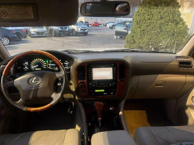 Lexus LX view 22