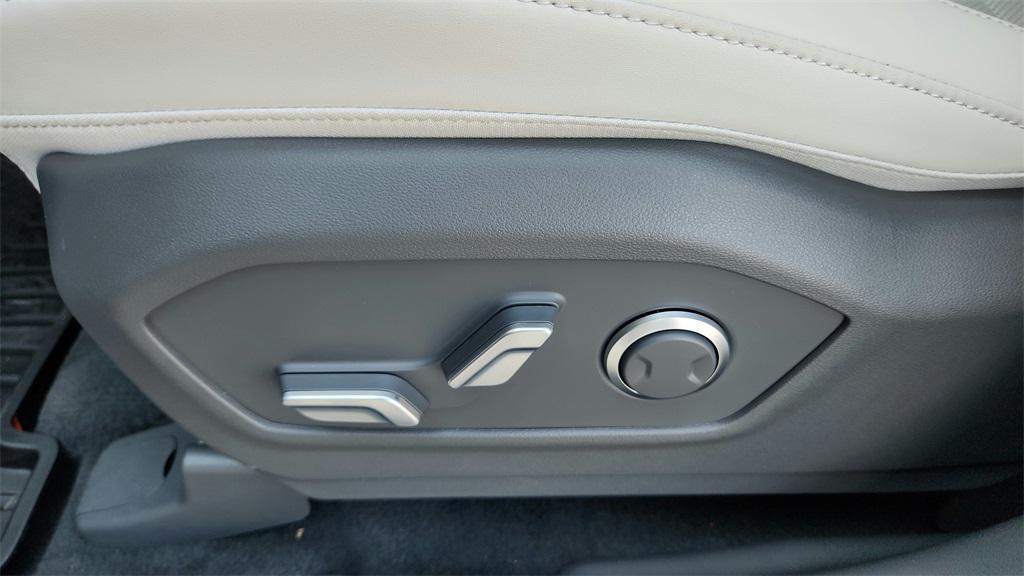 new 2026 Hyundai Santa Fe car, priced at $38,304