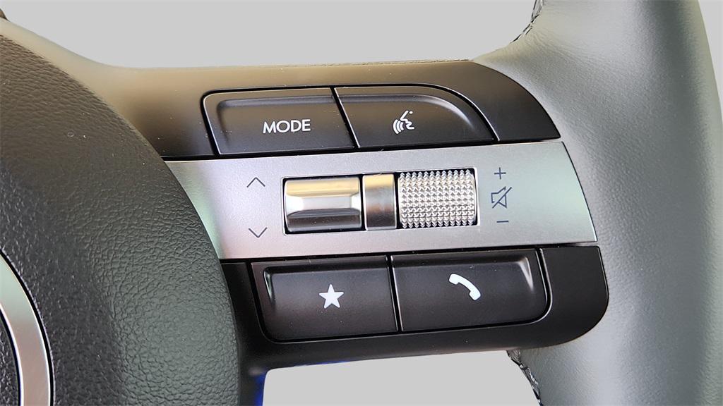 new 2025 Hyundai TUCSON Hybrid car, priced at $41,816