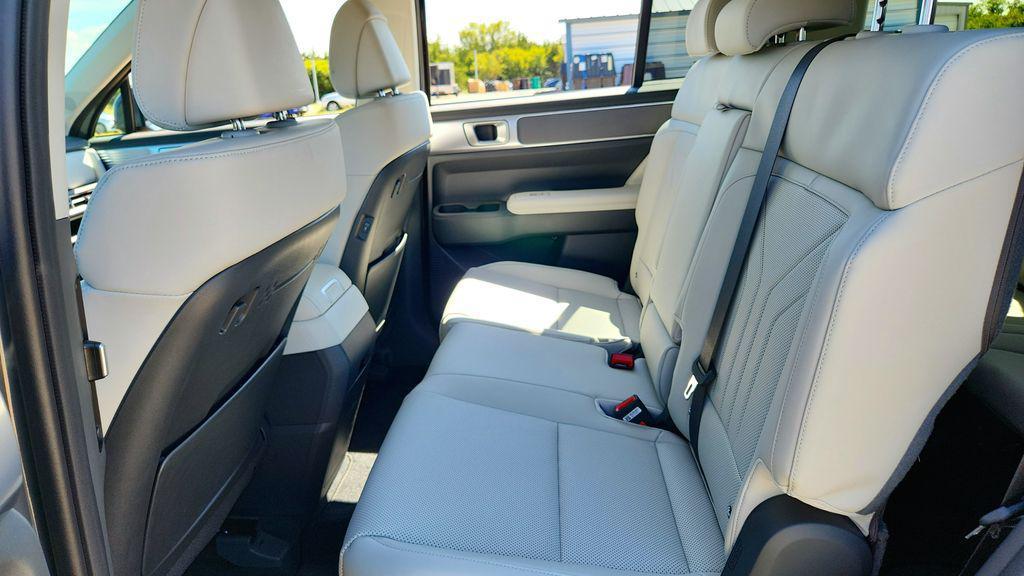 used 2025 Hyundai Santa Fe car, priced at $34,120