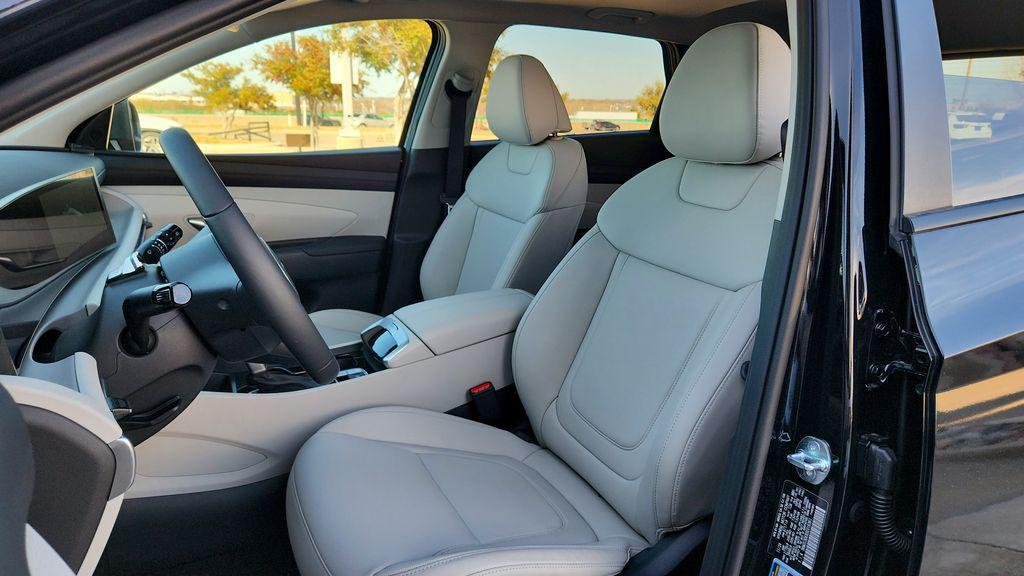 new 2025 Hyundai Tucson car, priced at $35,045