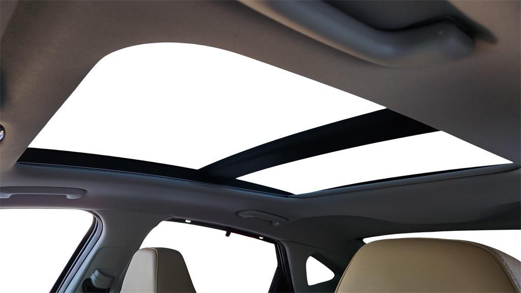 used 2024 Hyundai Sonata Hybrid car, priced at $27,408