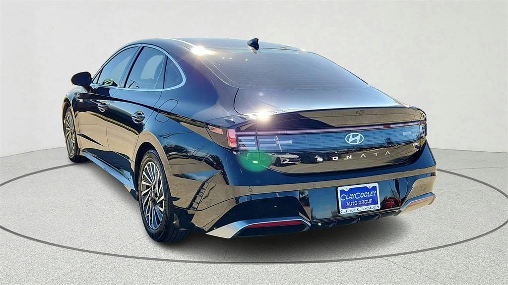 used 2024 Hyundai Sonata Hybrid car, priced at $27,408