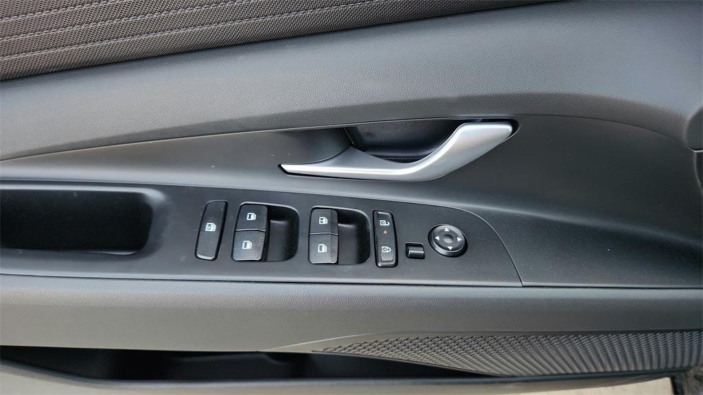 new 2025 Hyundai Elantra car, priced at $22,235