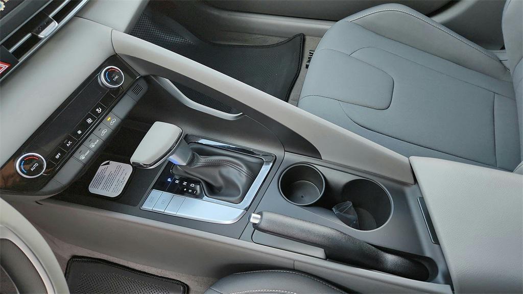 new 2026 Hyundai Elantra car, priced at $25,084