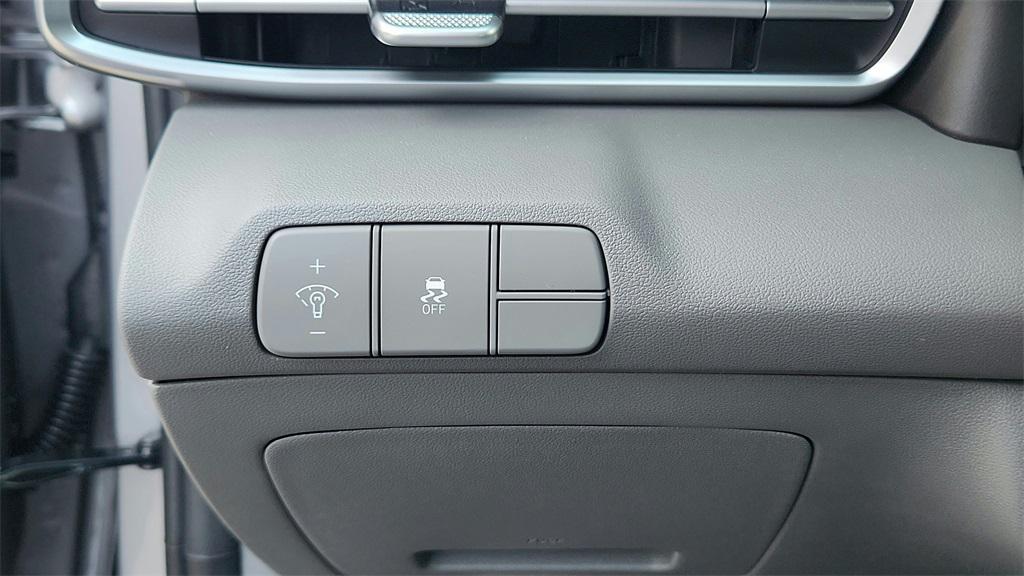 new 2026 Hyundai Elantra car, priced at $25,084