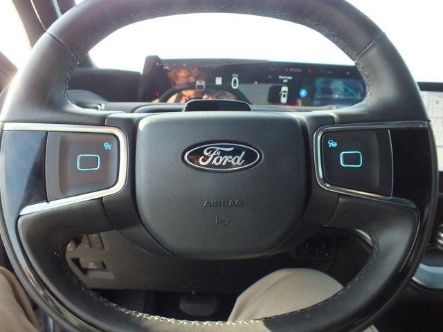 used 2025 Ford Expedition car, priced at $77,981