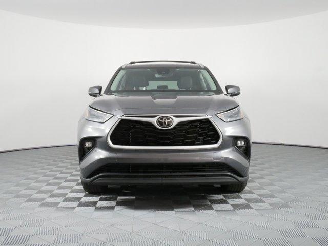 used 2023 Toyota Highlander car, priced at $36,981