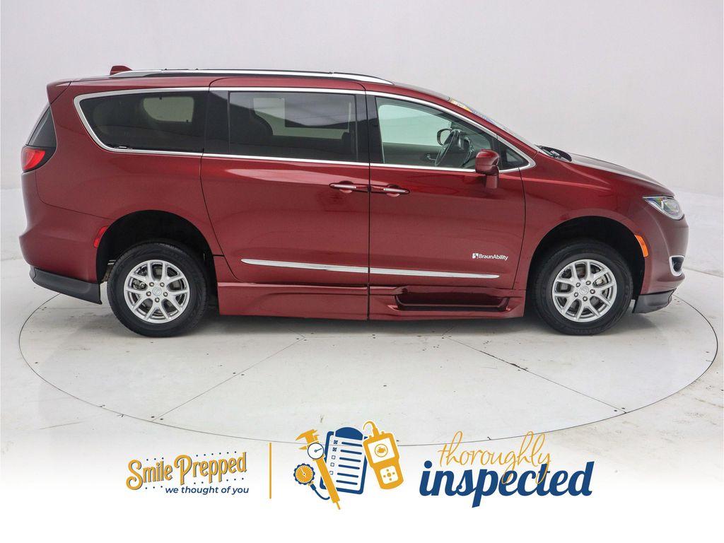 used 2019 Chrysler Pacifica car, priced at $31,500