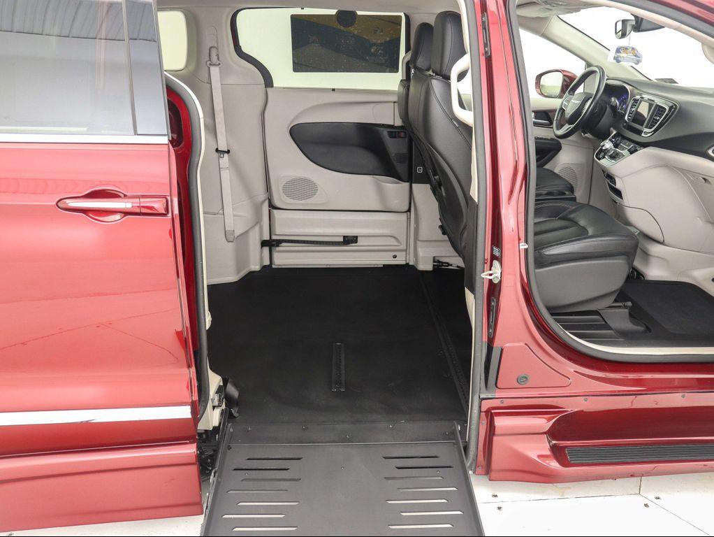 used 2019 Chrysler Pacifica car, priced at $31,500