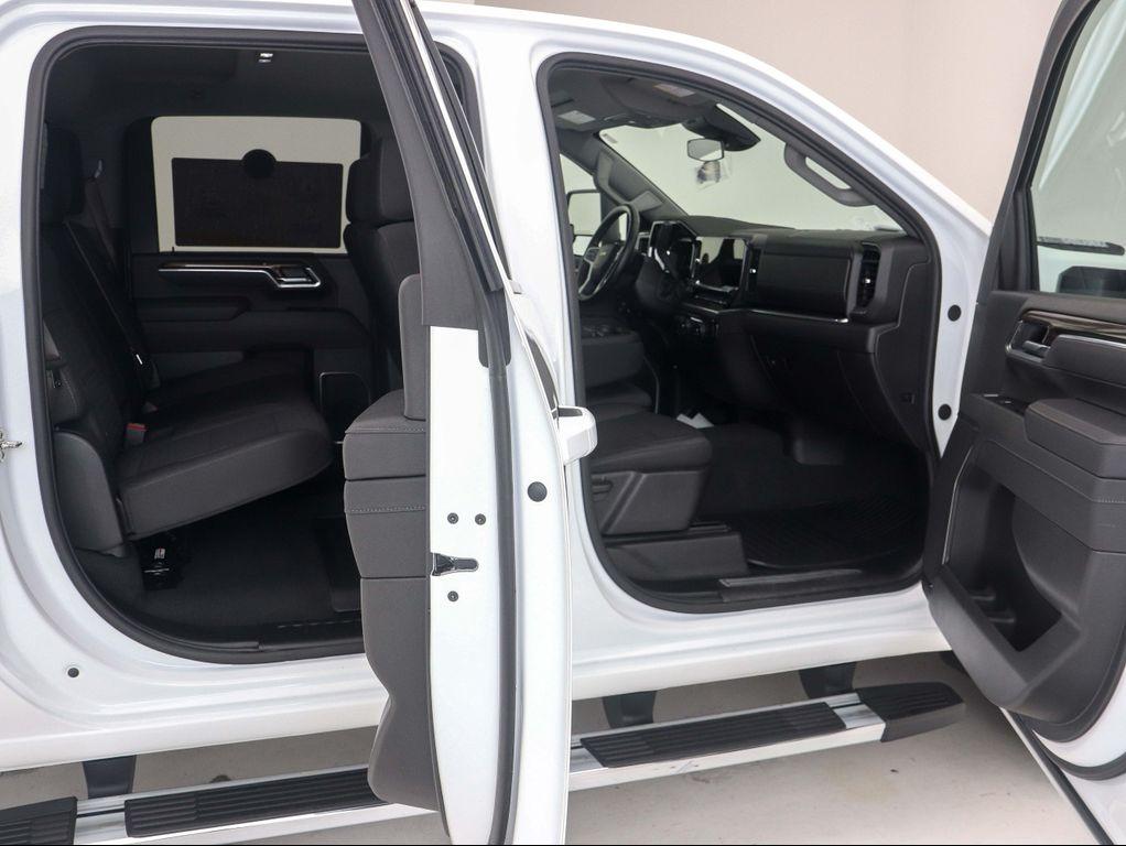 used 2025 Chevrolet Silverado 3500 car, priced at $63,679