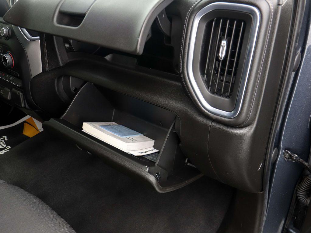 used 2021 Chevrolet Silverado 1500 car, priced at $30,900