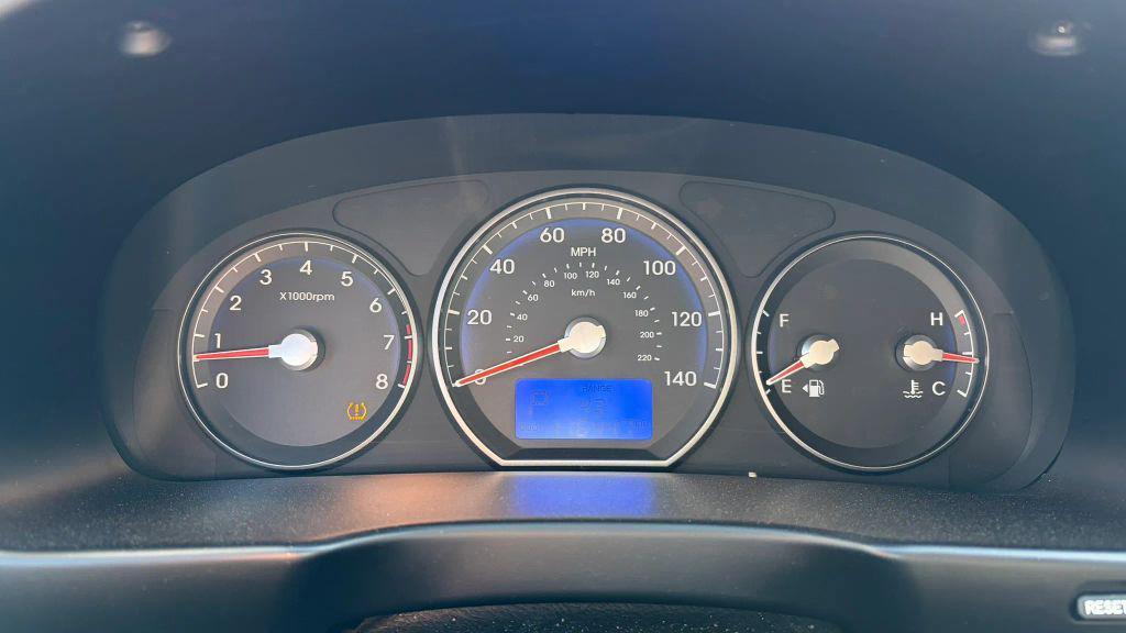 used 2011 Hyundai Santa Fe car, priced at $7,777