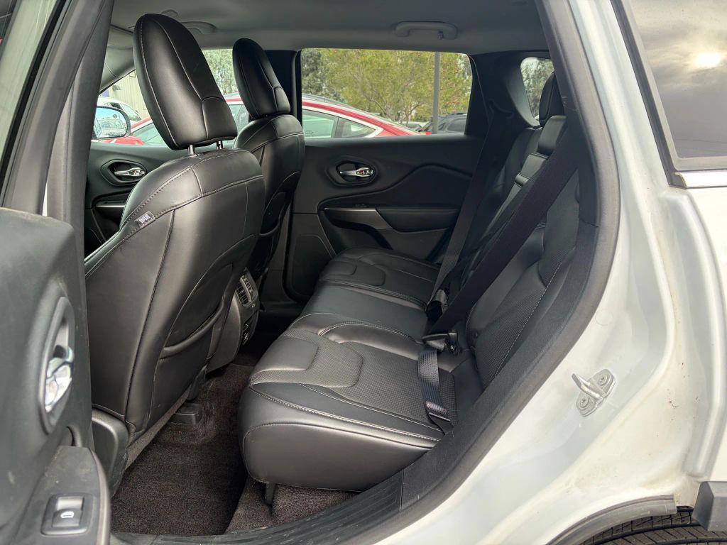 used 2019 Jeep Cherokee car, priced at $15,773