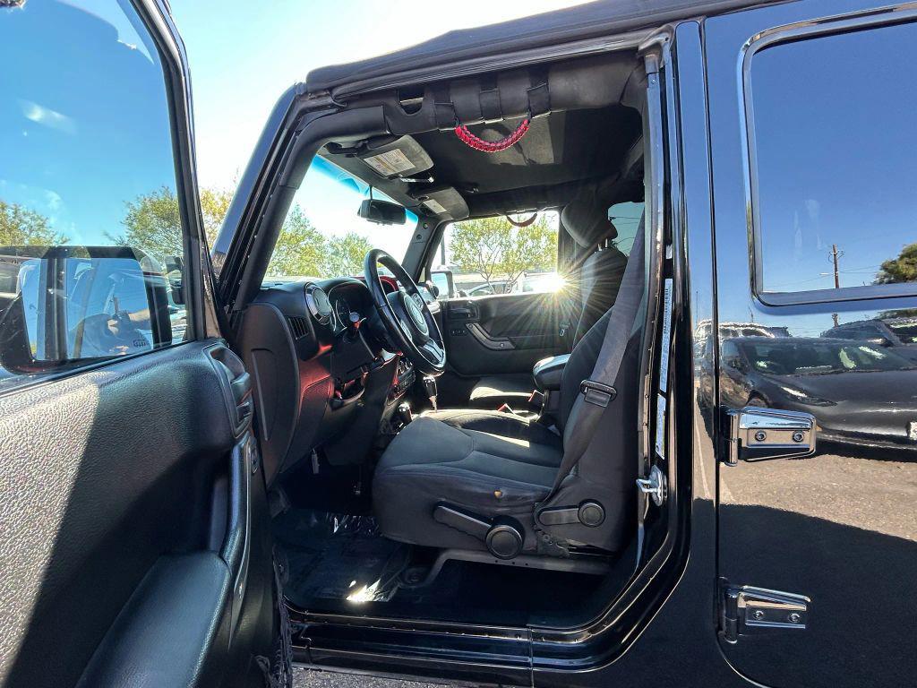 used 2015 Jeep Wrangler Unlimited car, priced at $15,212