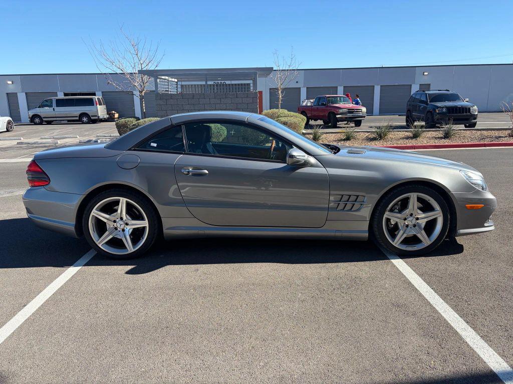 used 2009 Mercedes-Benz SL-Class car, priced at $13,486