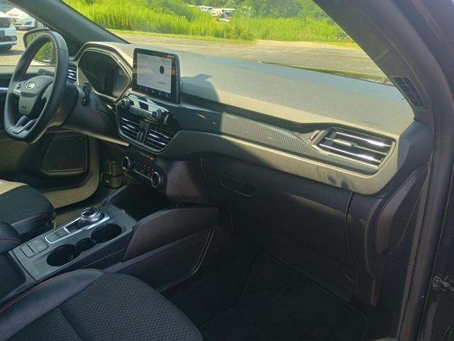 used 2025 Ford Escape car, priced at $24,987