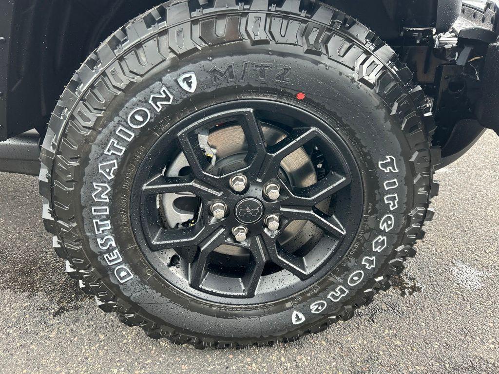 new 2026 Jeep Gladiator car, priced at $45,319