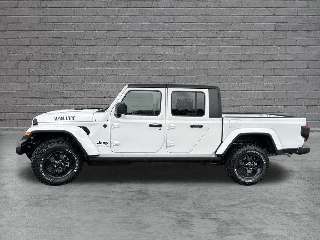 new 2026 Jeep Gladiator car, priced at $45,319
