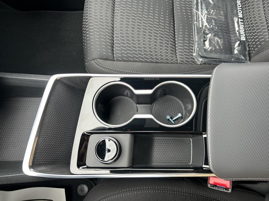 new 2026 Chevrolet Equinox car, priced at $32,005