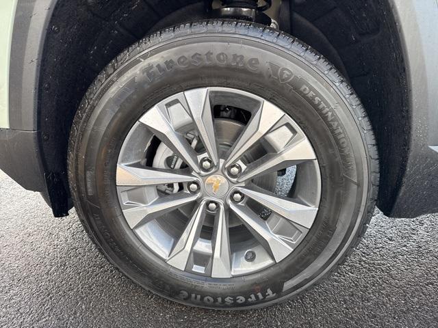 new 2025 Chevrolet Equinox car, priced at $27,320