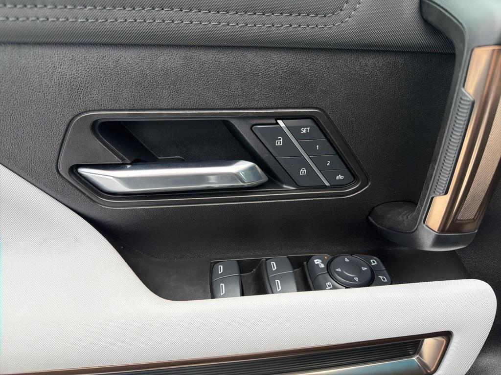 used 2025 GMC HUMMER EV Pickup car, priced at $81,585