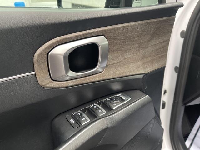 used 2022 Kia Sorento car, priced at $27,499