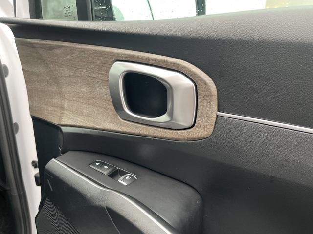 used 2022 Kia Sorento car, priced at $27,499