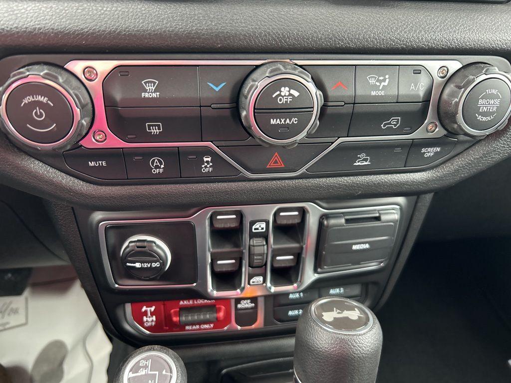 new 2026 Jeep Wrangler car, priced at $51,522