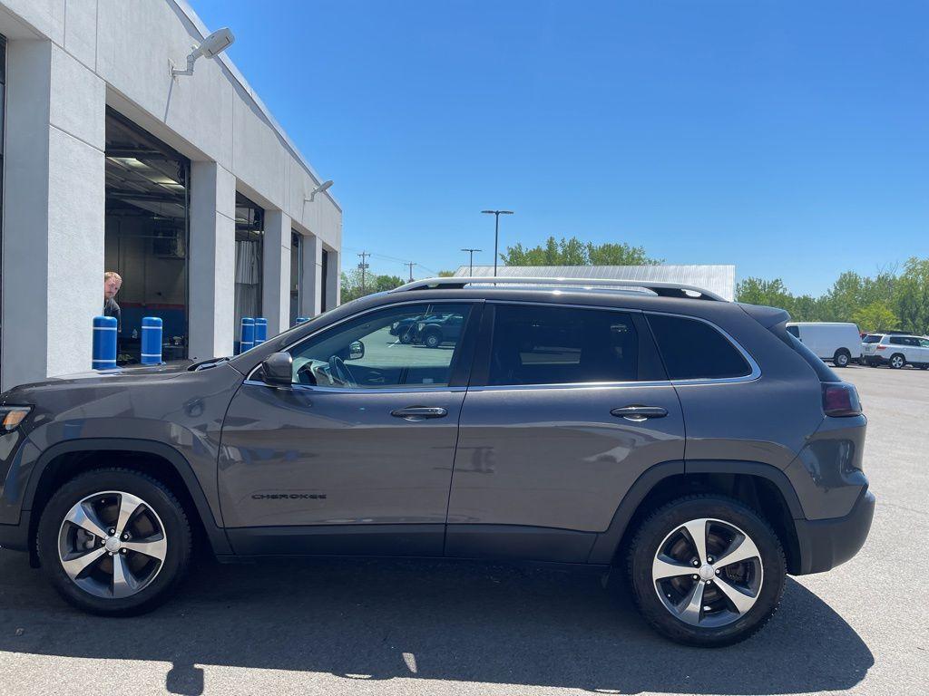 used 2019 Jeep Cherokee car, priced at $16,985