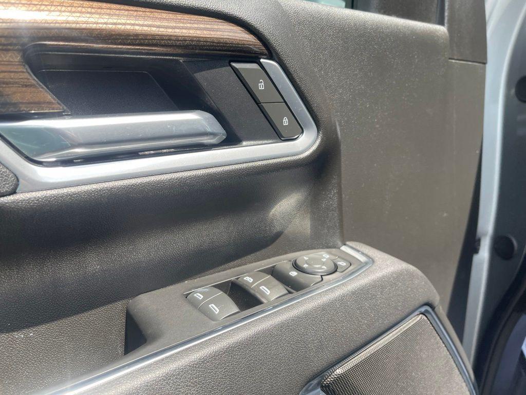 used 2025 Chevrolet Silverado 2500 car, priced at $61,777