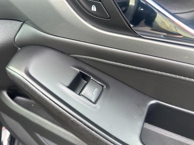 used 2023 Chevrolet Traverse car, priced at $27,785