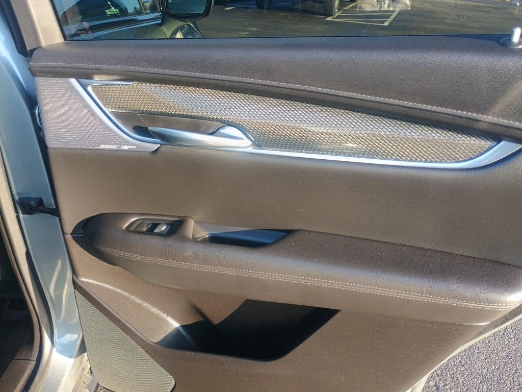 used 2023 Cadillac XT5 car, priced at $32,885