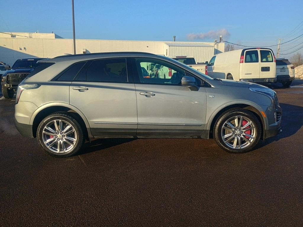 used 2023 Cadillac XT5 car, priced at $32,885