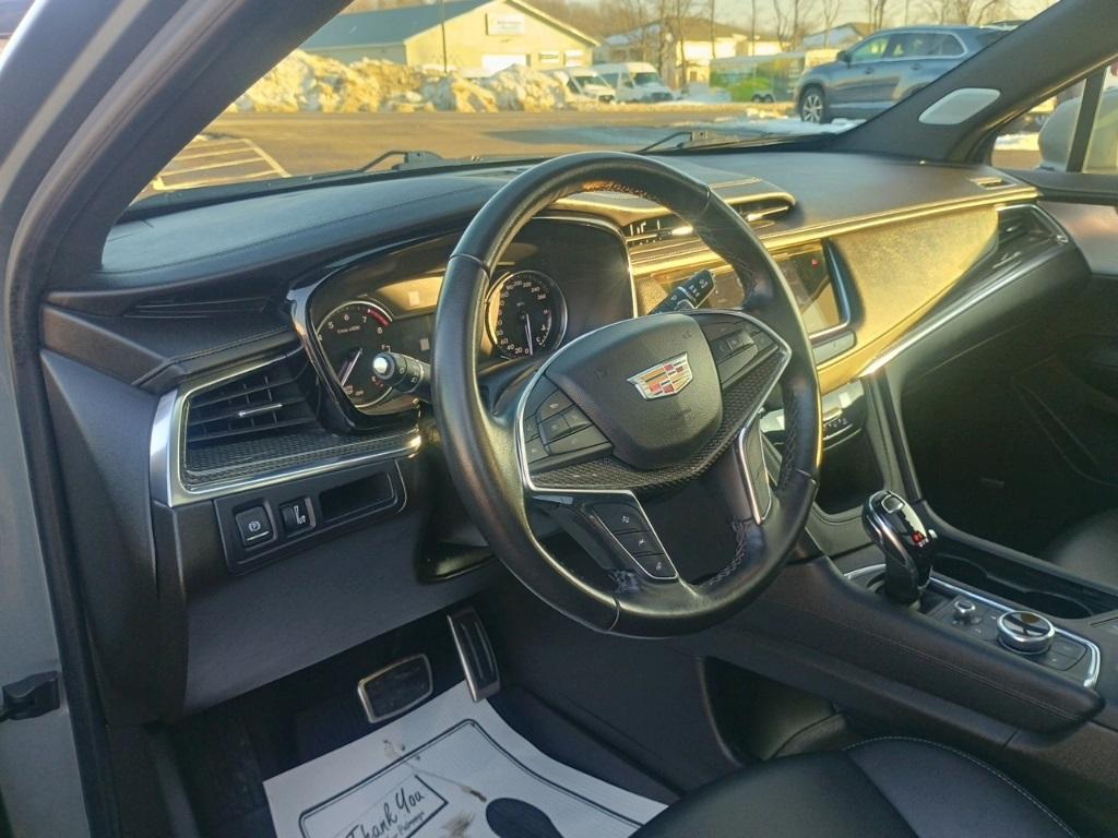used 2023 Cadillac XT5 car, priced at $32,885
