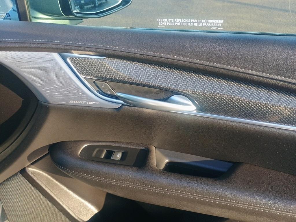 used 2023 Cadillac XT5 car, priced at $32,885