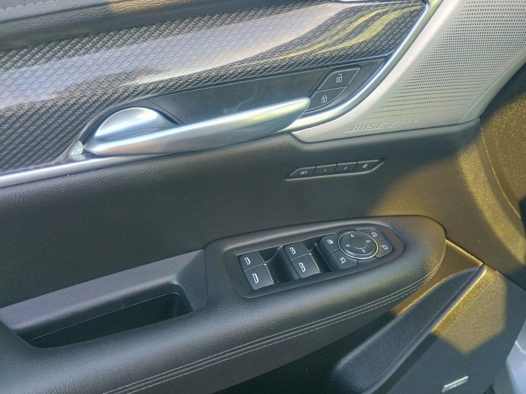 used 2023 Cadillac XT5 car, priced at $32,885